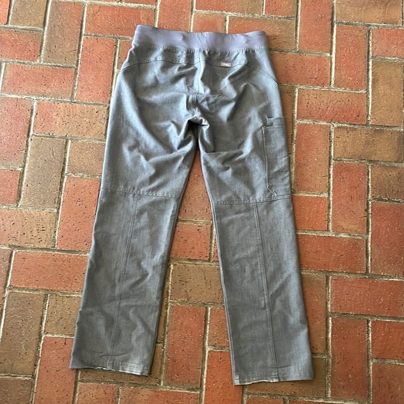 Figs Gray Scrub Pants XS - Picture 4 of 6